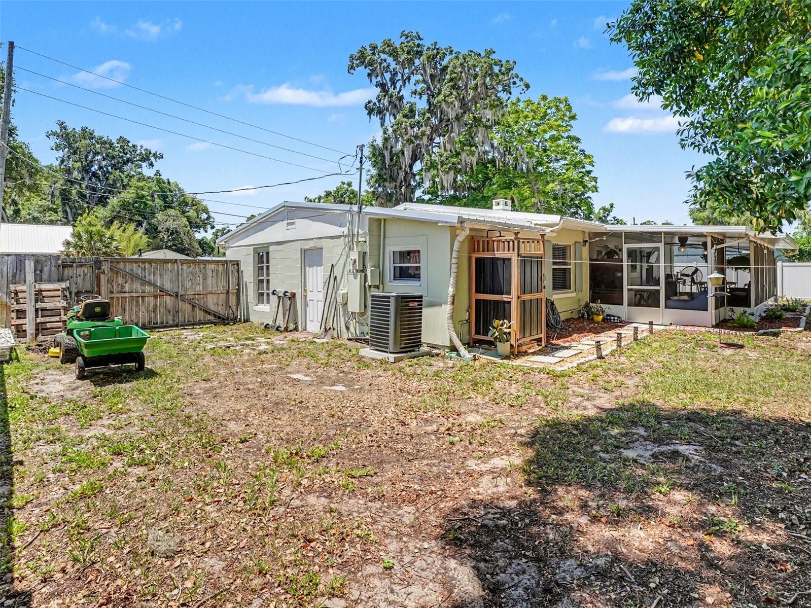 315 W 11th Avenue Mount Dora FL 32757 V4948938 image26