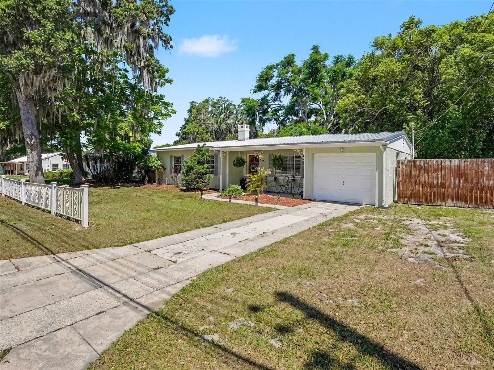 315 W 11th Avenue Mount Dora FL 32757 V4948938 image3