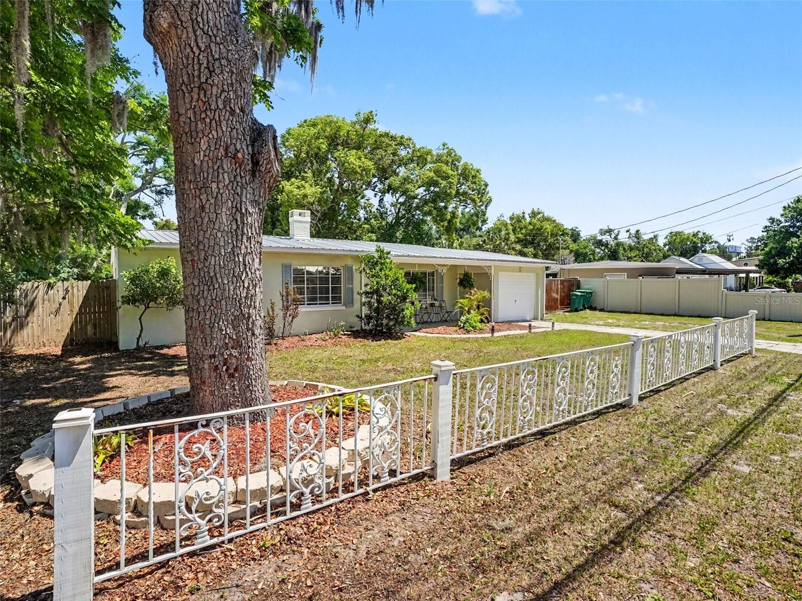 315 W 11th Avenue Mount Dora FL 32757 V4948938 image4