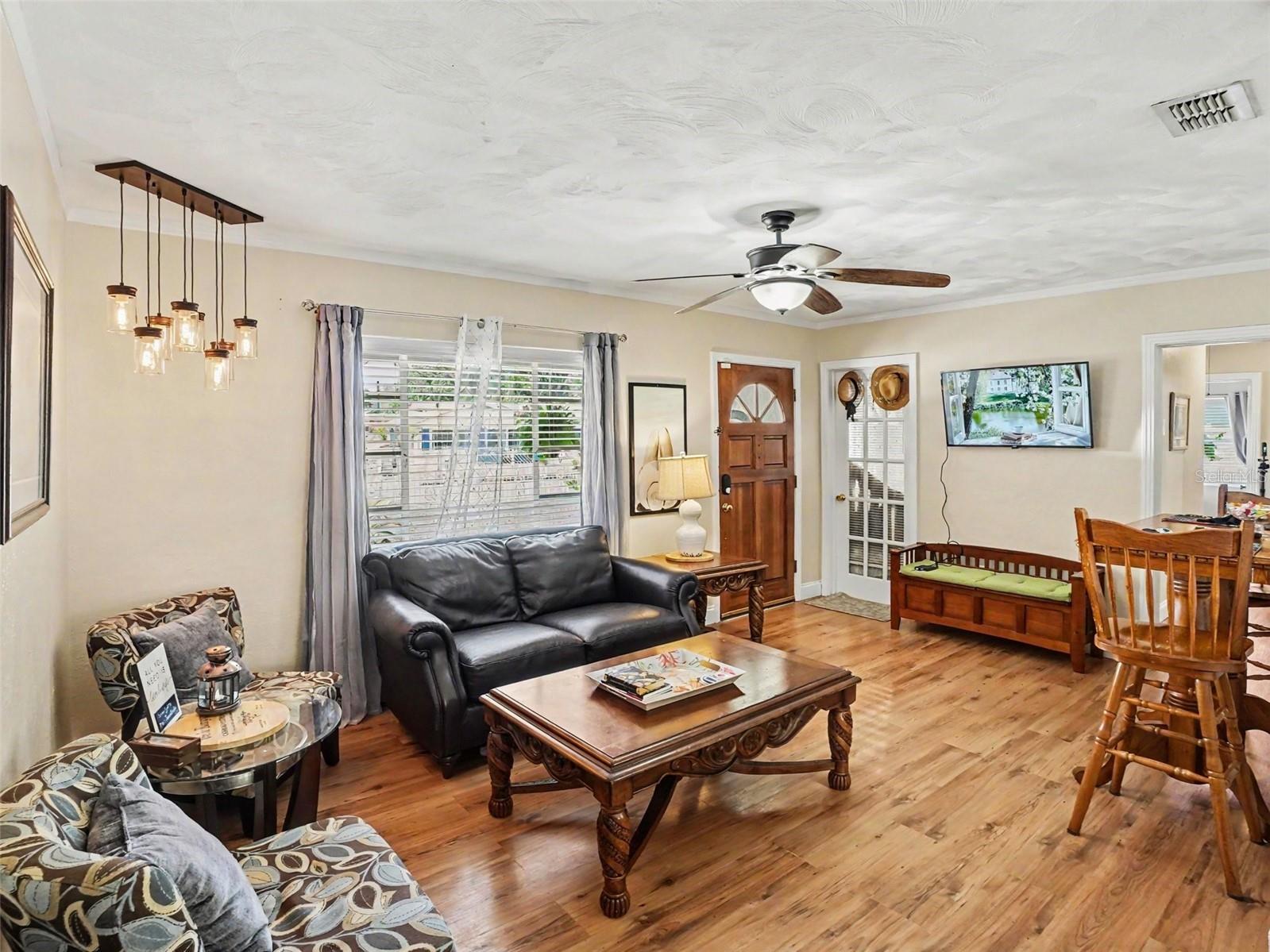 315 W 11th Avenue Mount Dora FL 32757 V4948938 image5
