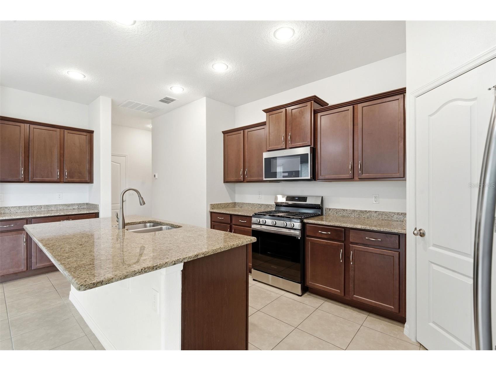 315 W Freesia Court Deland FL 32724 V4949773 image21
