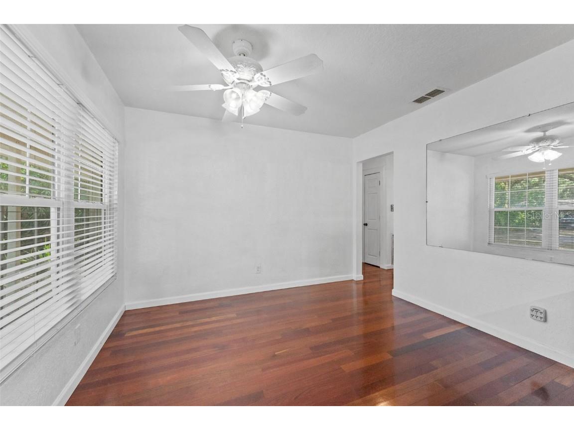 315 Wooten Road Lutz FL 33548 TB8446982 image12