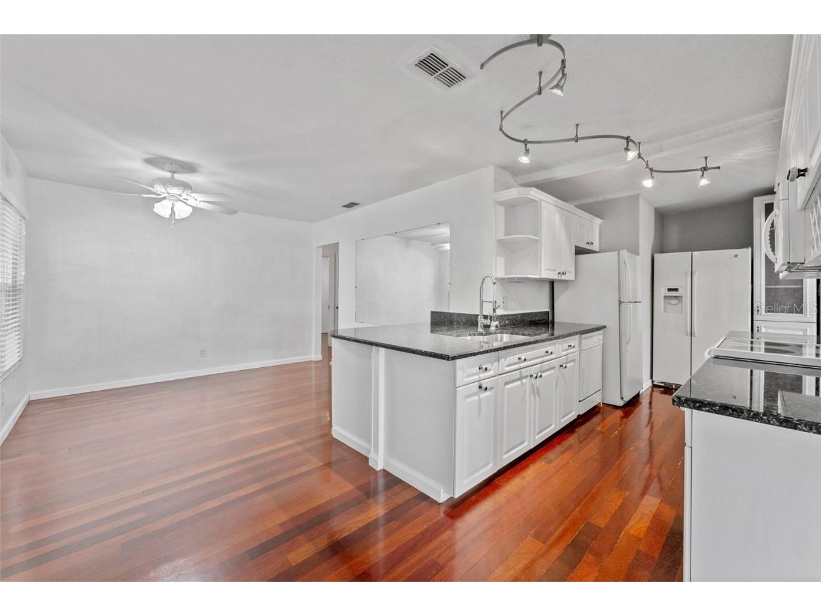 315 Wooten Road Lutz FL 33548 TB8446982 image9