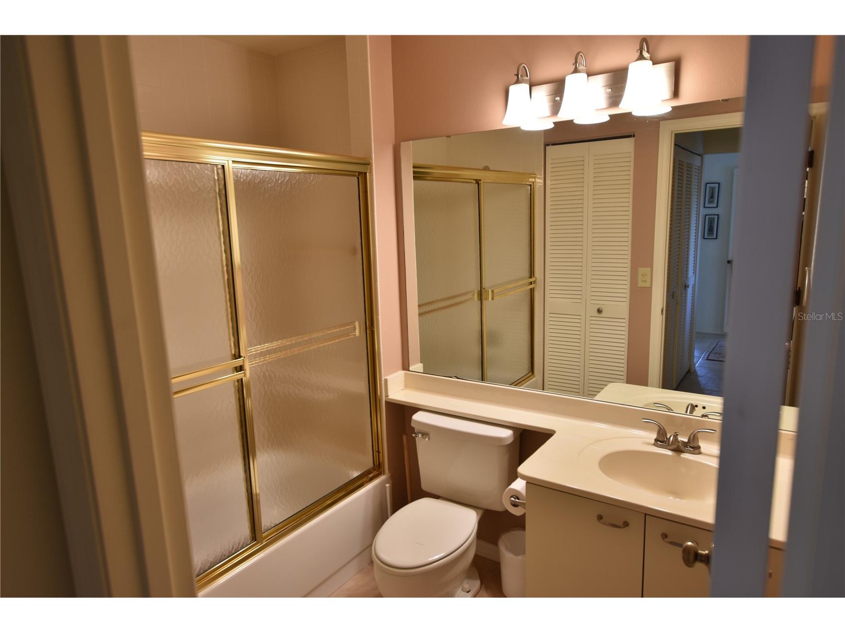 3150 Ringwood Meadow #54 Sarasota FL 34235 A4672491 image12