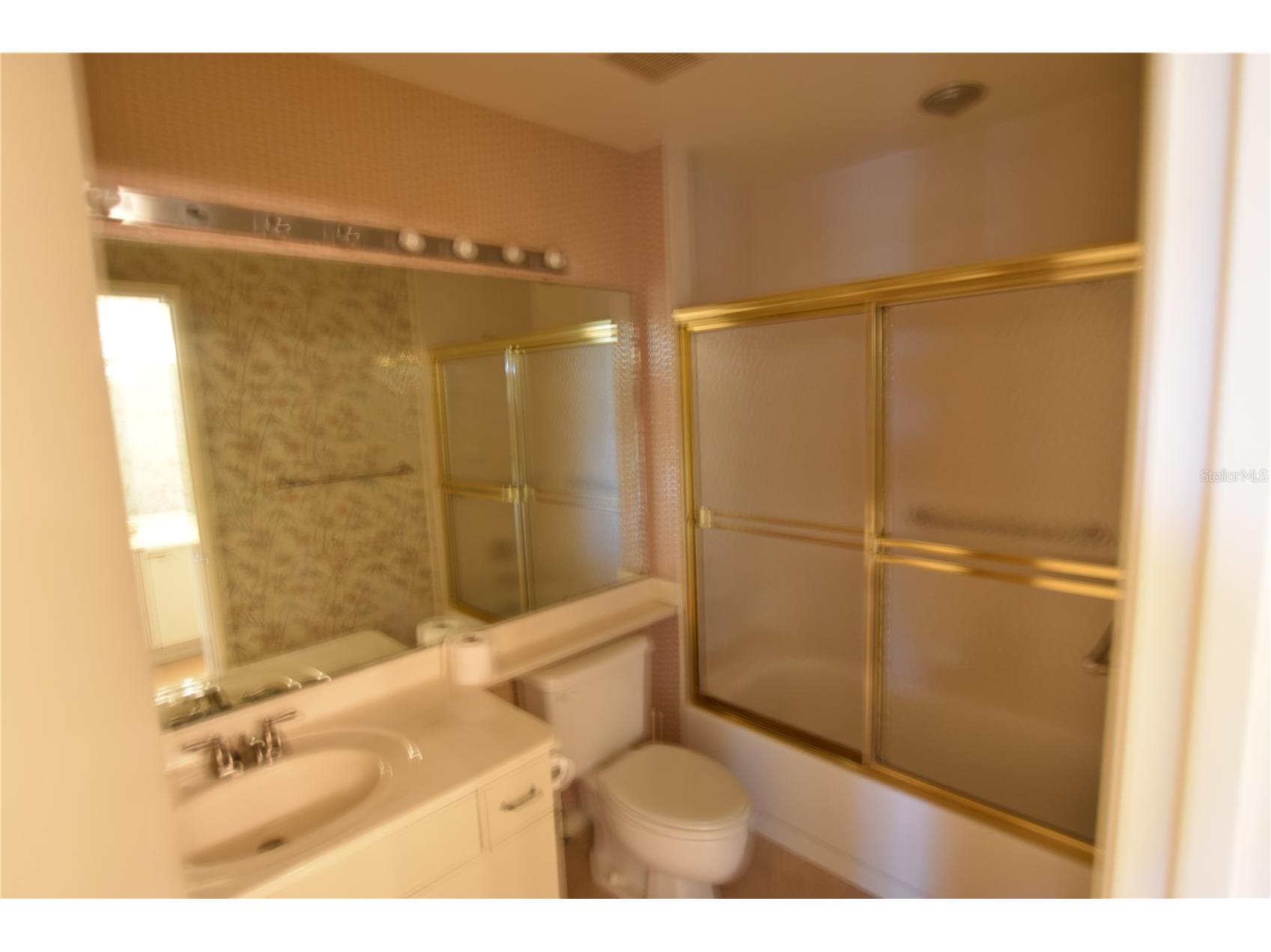 3150 Ringwood Meadow #54 Sarasota FL 34235 A4672491 image16