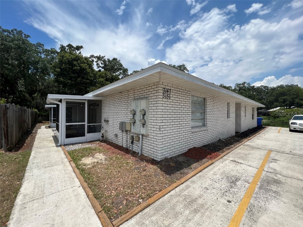 3151 Bloomingdale Villas Court Brandon FL 33511 T3448799 image1