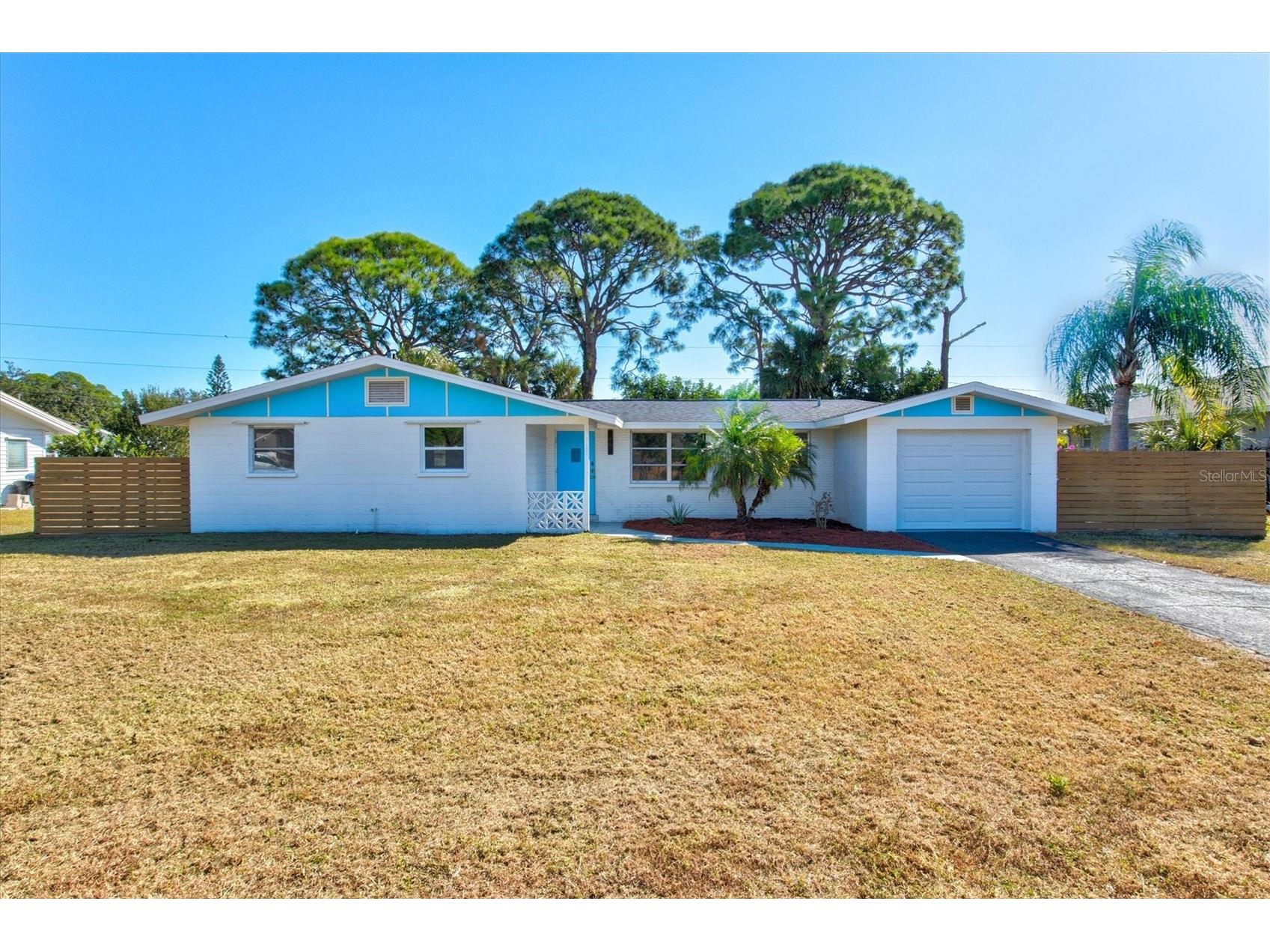 3151 Sunset Beach Drive Venice FL 34293 A4672272 image1