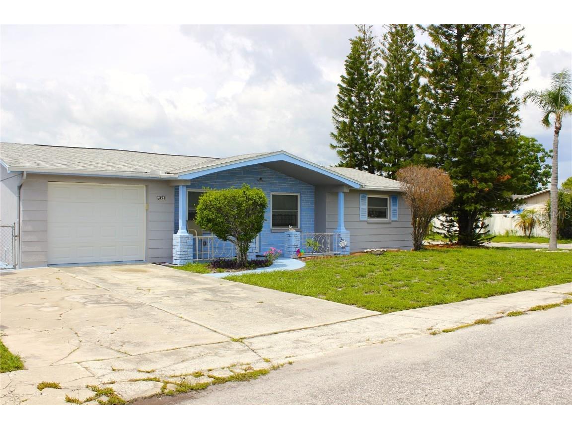 3151 Wellington Drive Holiday FL 34691 W7876212 image1