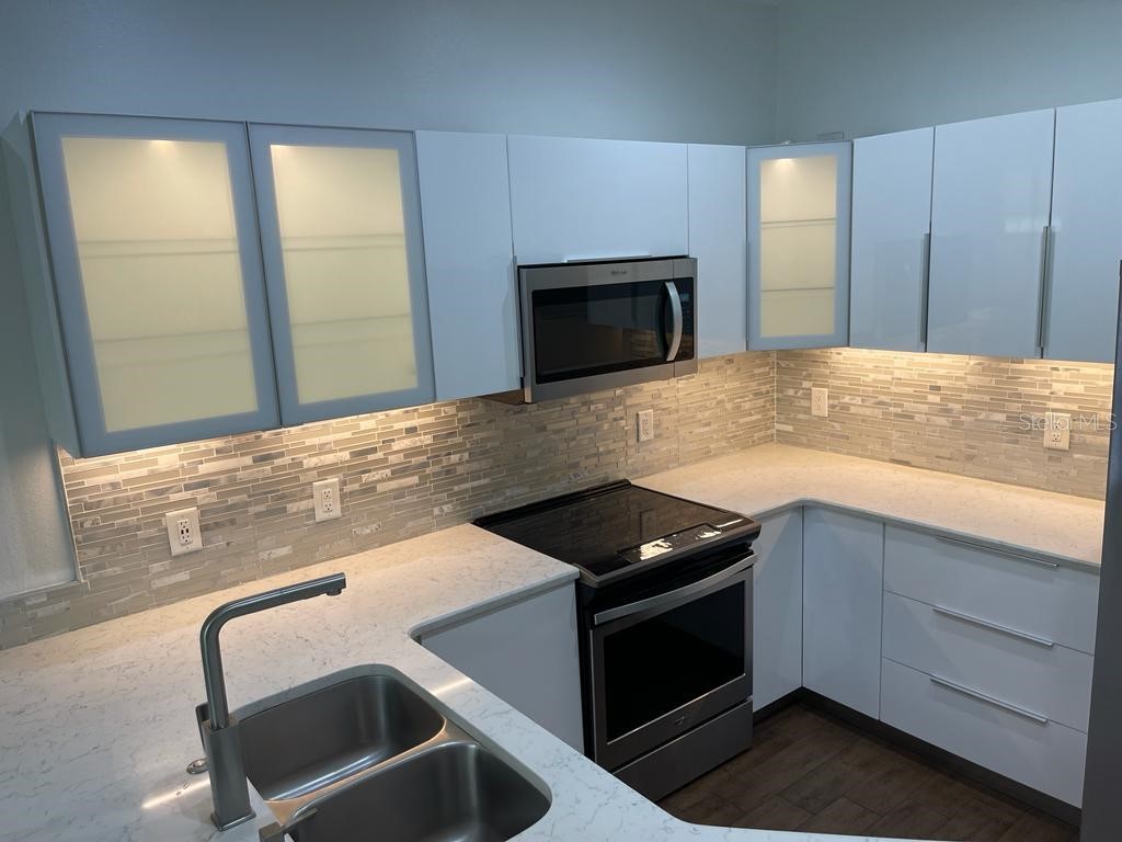 3153 Capri Isle Way Orlando FL 32835 O6396126 image2