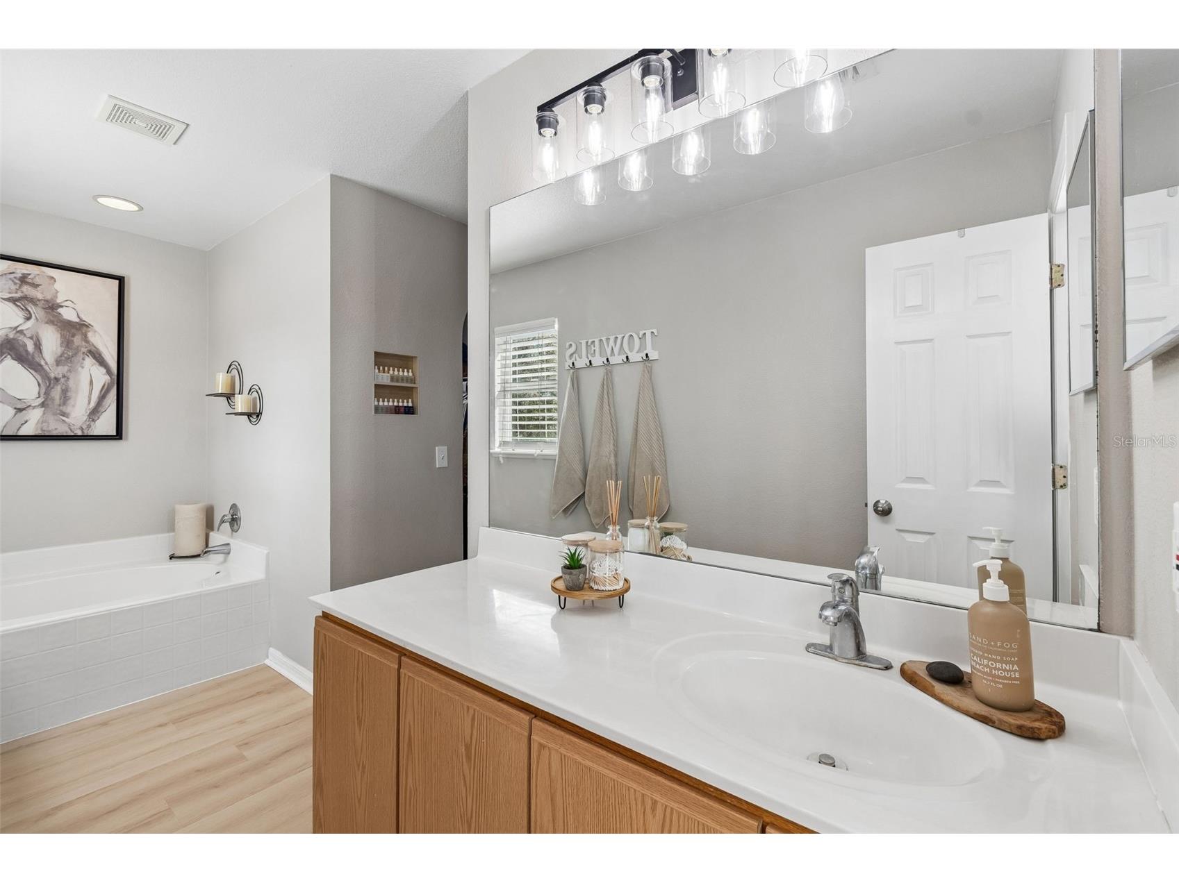 31537 Earn Drive Wesley Chapel FL 33545 TB8478540 image10