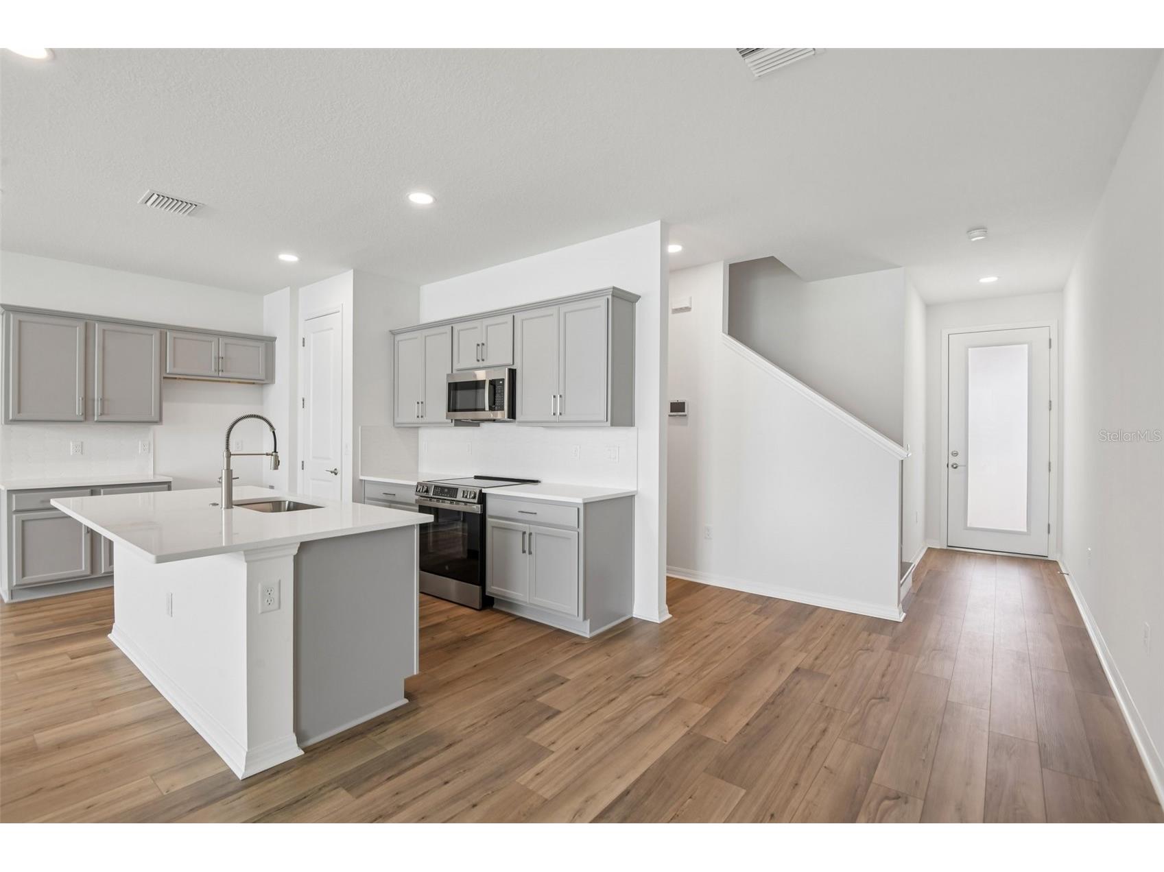 31542 Azure Beach Drive San Antonio FL 33576 TB8511615 image3
