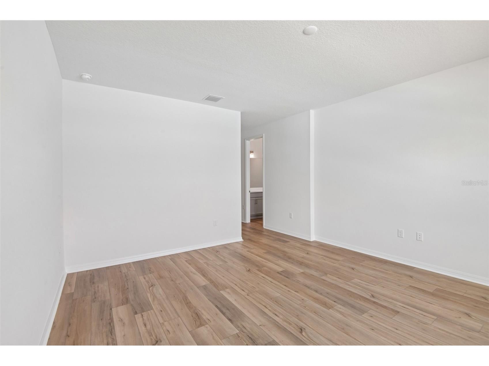 31542 Azure Beach Drive San Antonio FL 33576 TB8511615 image32
