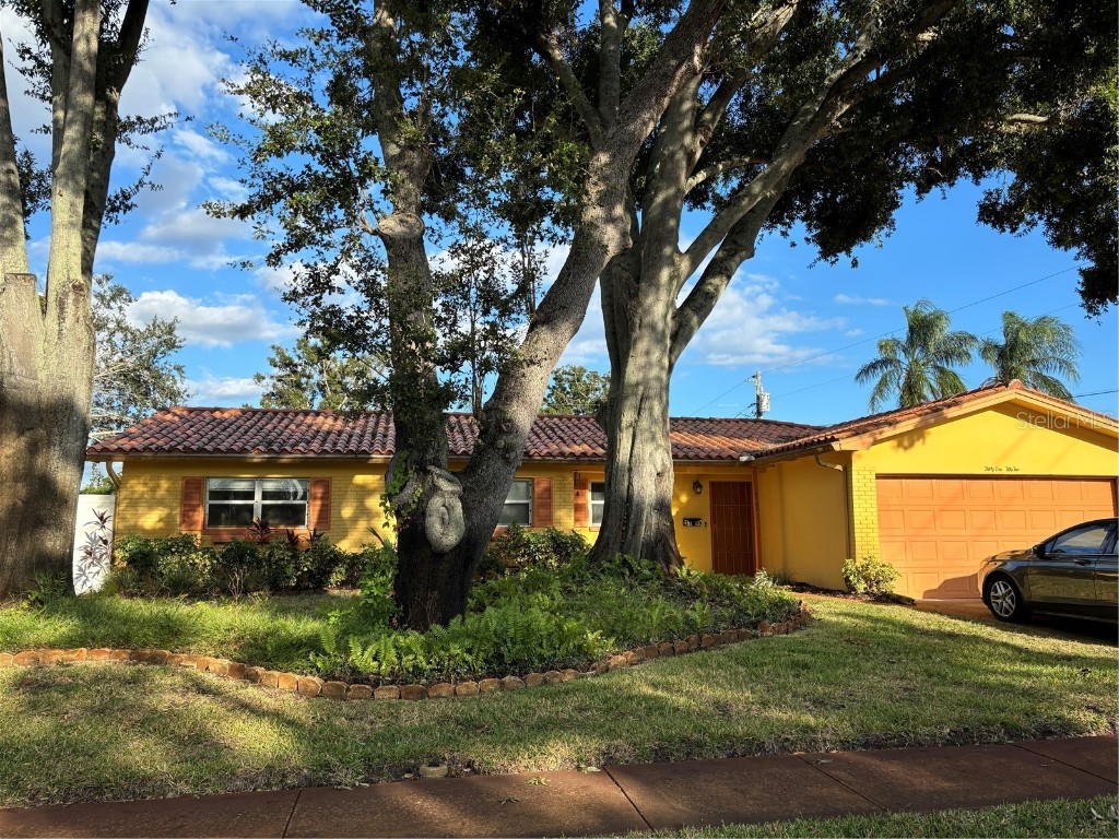 3155 65th Street N Saint Petersburg FL 33710 J994372 image1