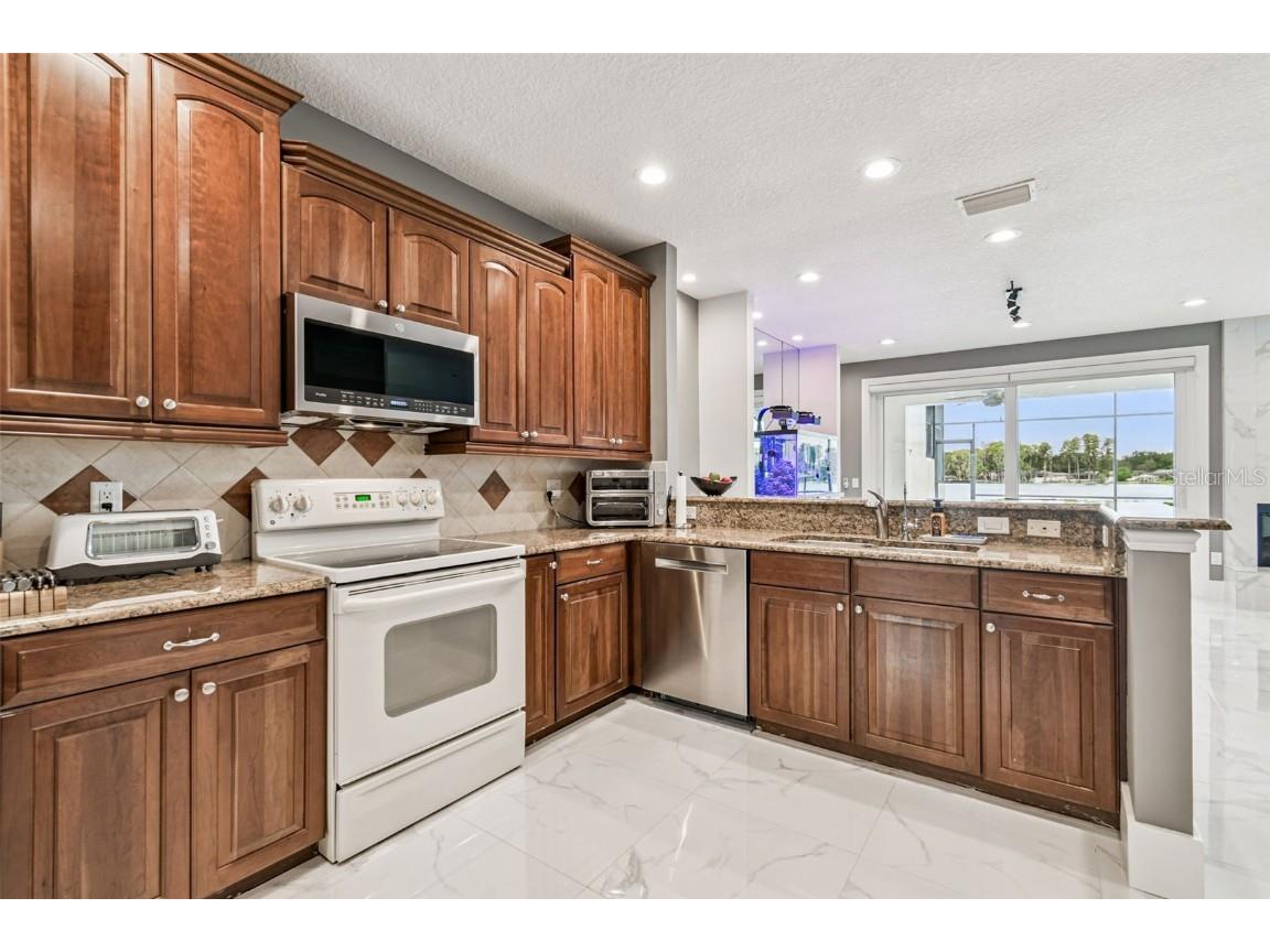 3155 Lake Ellen Drive Tampa FL 33618 TB8434847 image13