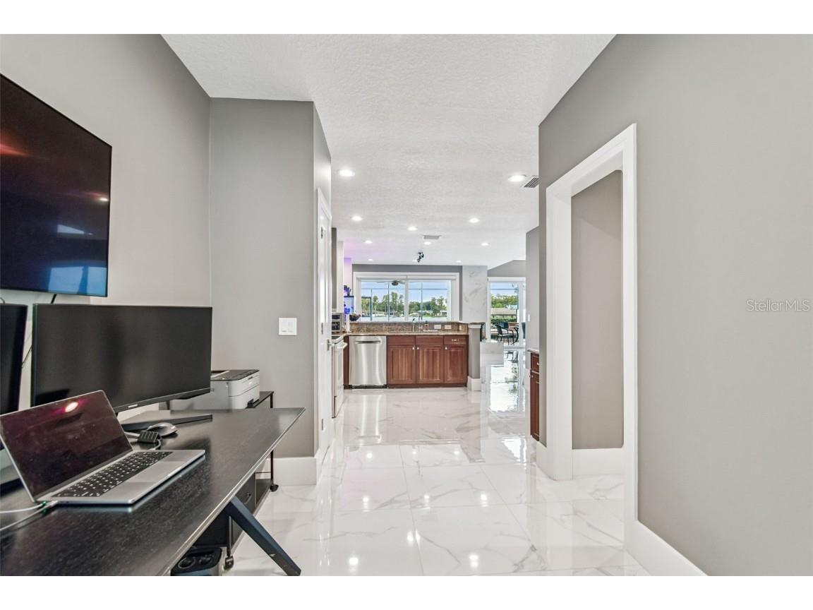 3155 Lake Ellen Drive Tampa FL 33618 TB8434847 image15