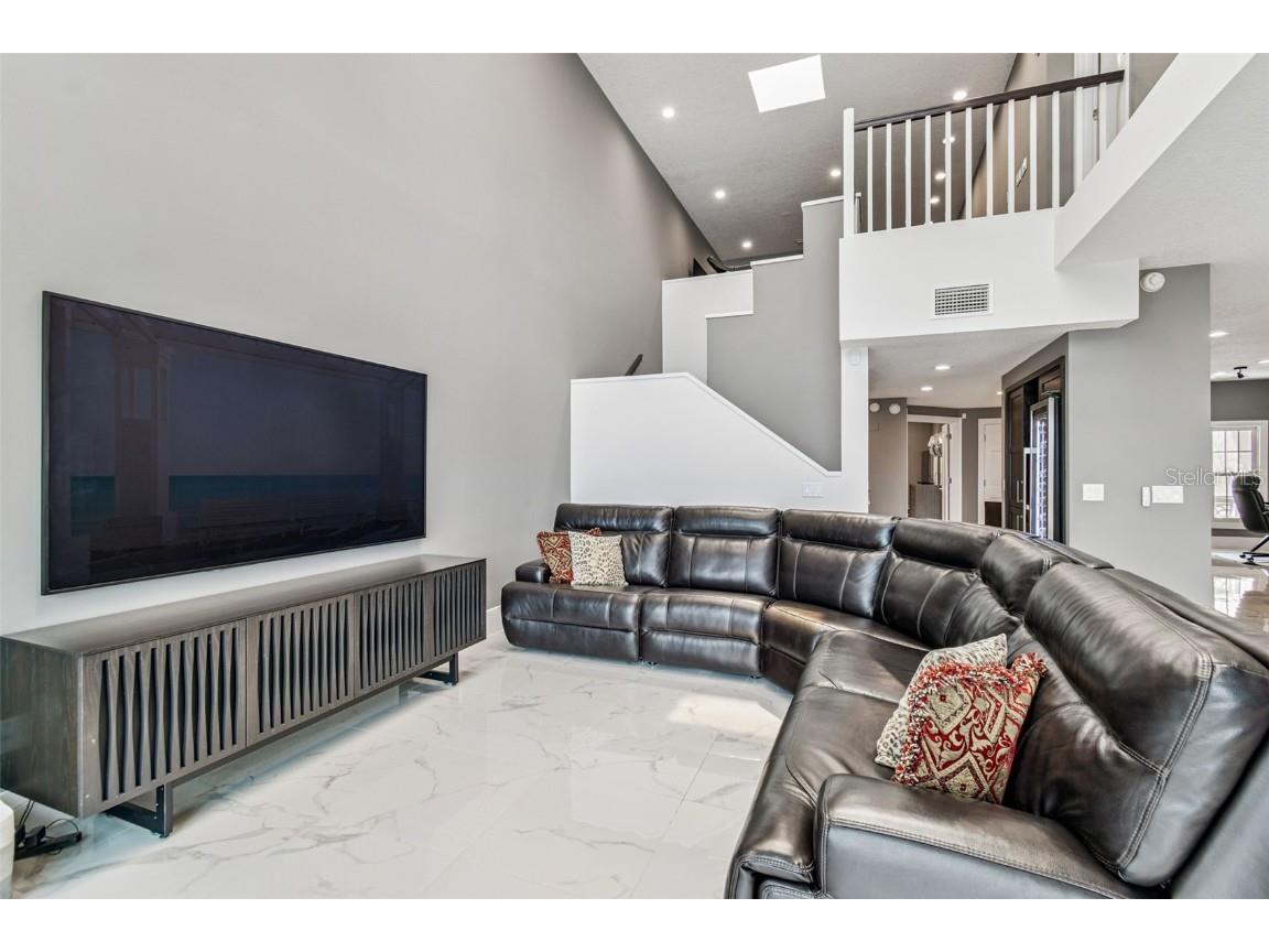 3155 Lake Ellen Drive Tampa FL 33618 TB8434847 image22