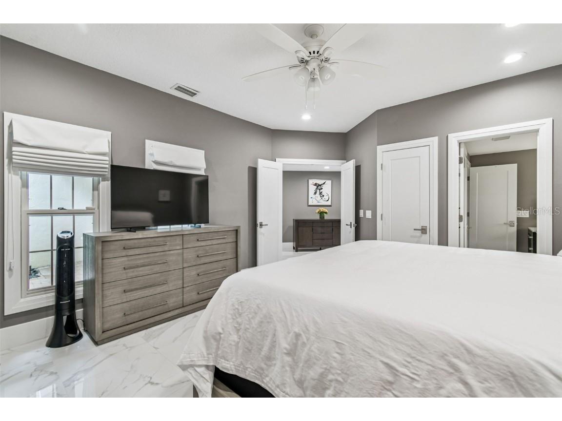 3155 Lake Ellen Drive Tampa FL 33618 TB8434847 image28