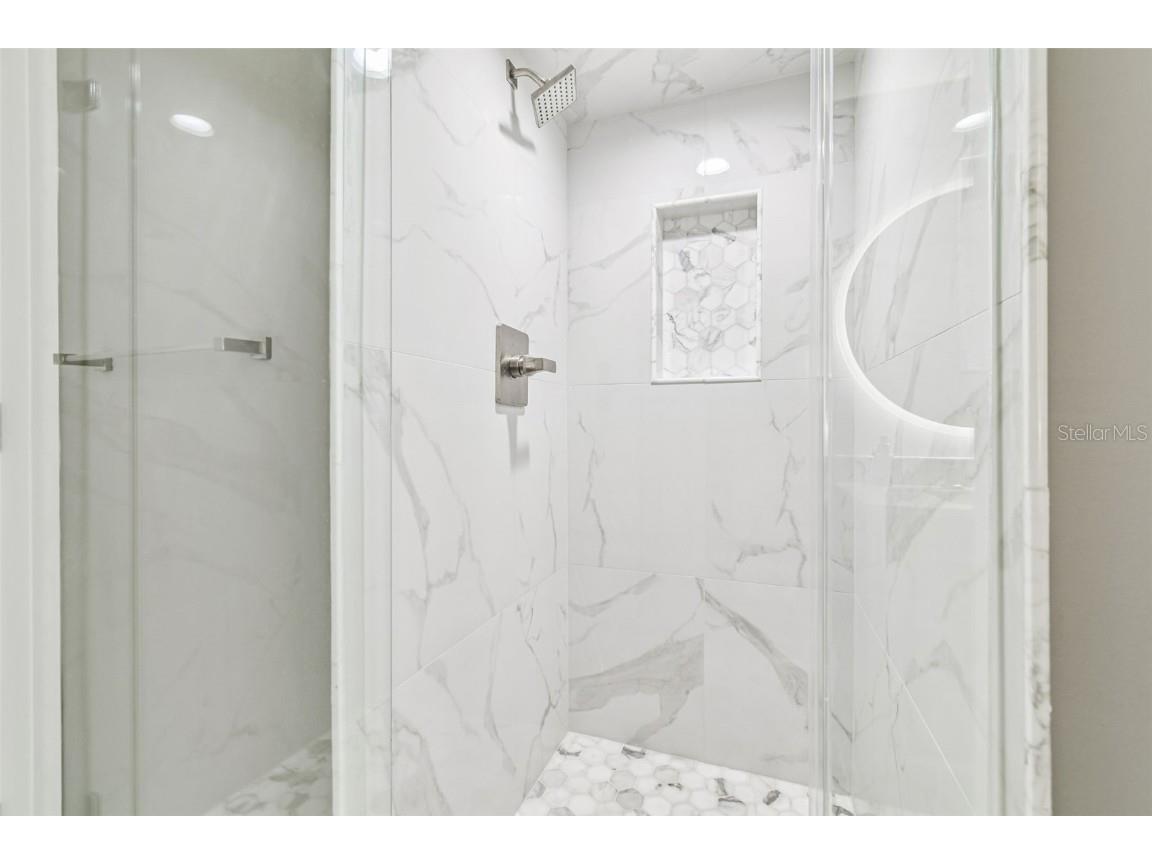 3155 Lake Ellen Drive Tampa FL 33618 TB8434847 image30