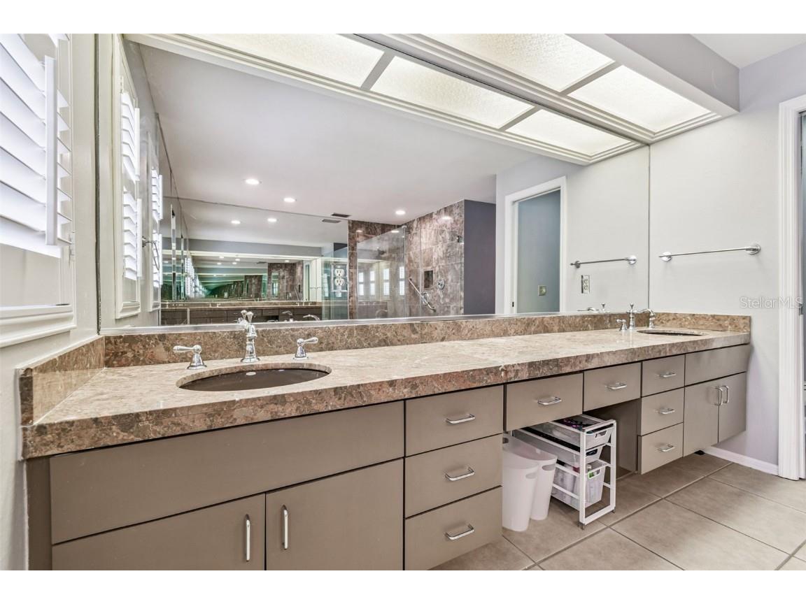 3155 Lake Ellen Drive Tampa FL 33618 TB8434847 image43