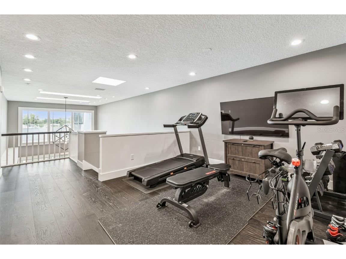 3155 Lake Ellen Drive Tampa FL 33618 TB8434847 image47