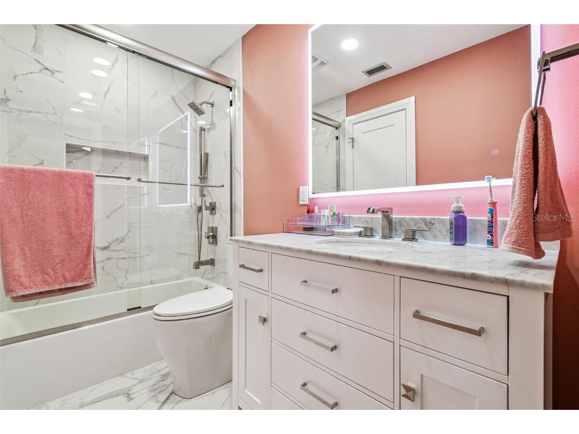 3155 Lake Ellen Drive Tampa FL 33618 TB8434847 image51