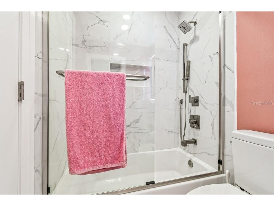 3155 Lake Ellen Drive Tampa FL 33618 TB8434847 image52