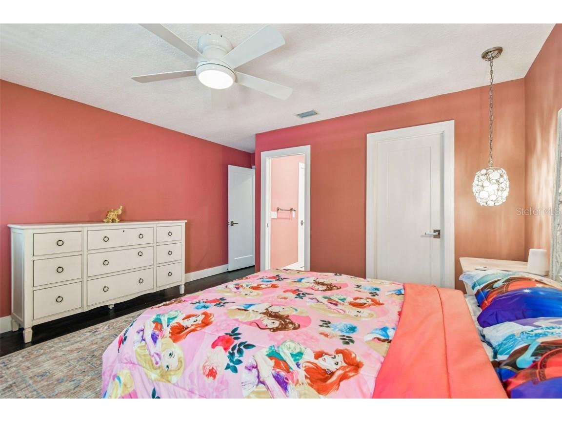 3155 Lake Ellen Drive Tampa FL 33618 TB8434847 image54