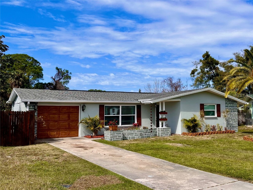 3156 Harvardston Loop Holiday FL 34691 U8190967 image1