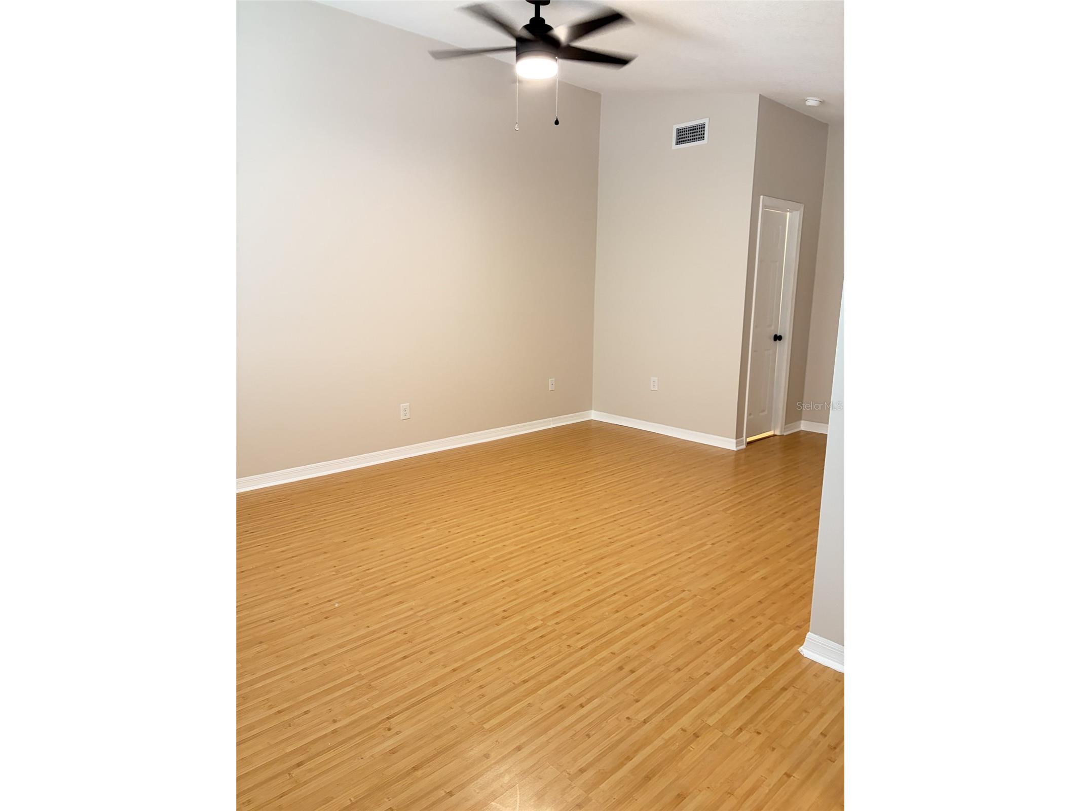 3156 Valley Oaks Drive #614 Tampa FL 33618 TB8495042 image17