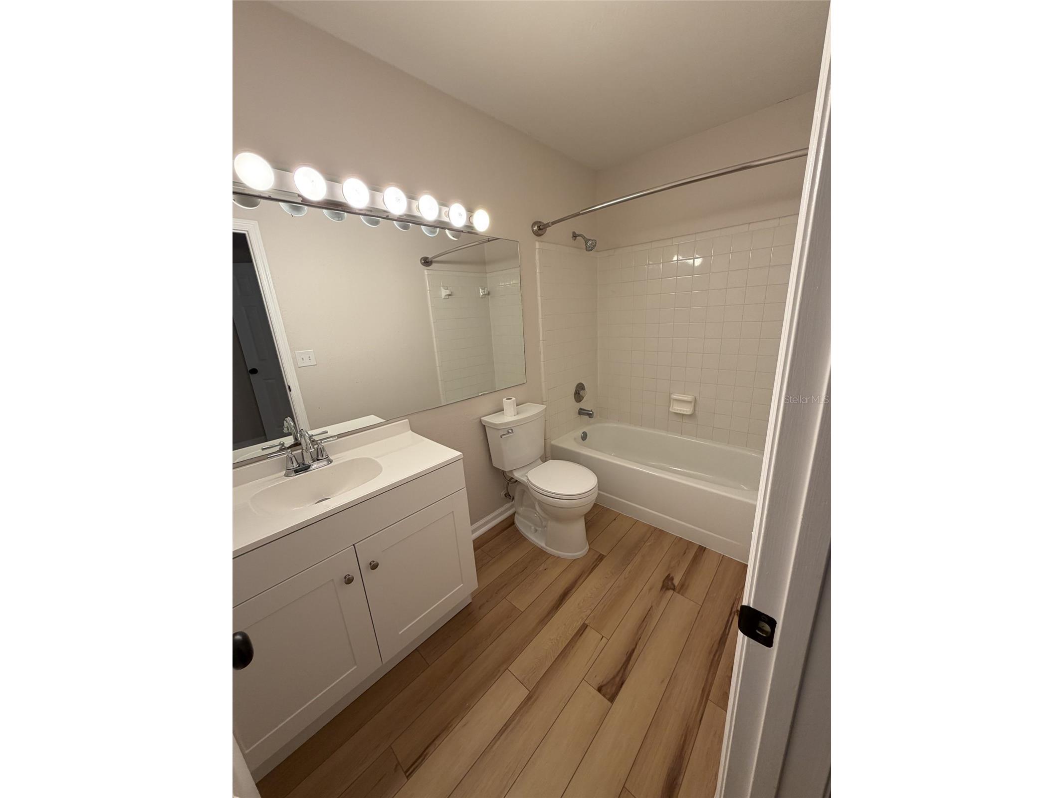 3156 Valley Oaks Drive #614 Tampa FL 33618 TB8495042 image20