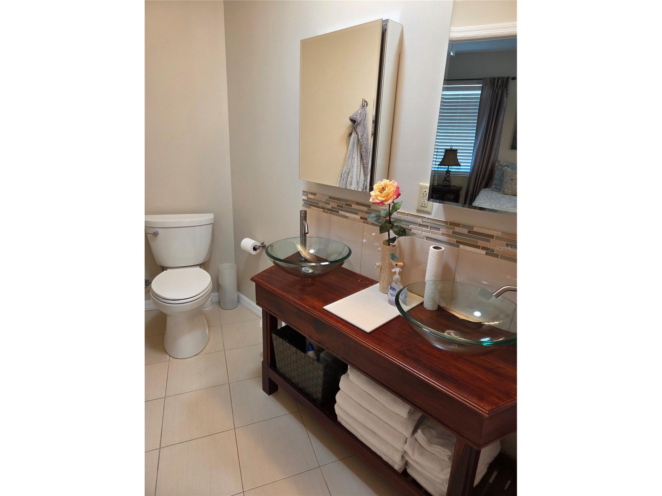3157 Goldenrod Street #B Sarasota FL 34239 - BERMUDA BROOK A4699986 image16