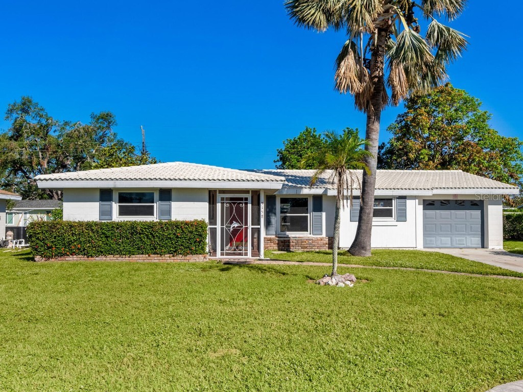 3158 Regatta Circle Sarasota FL 34231 A4630714 image1