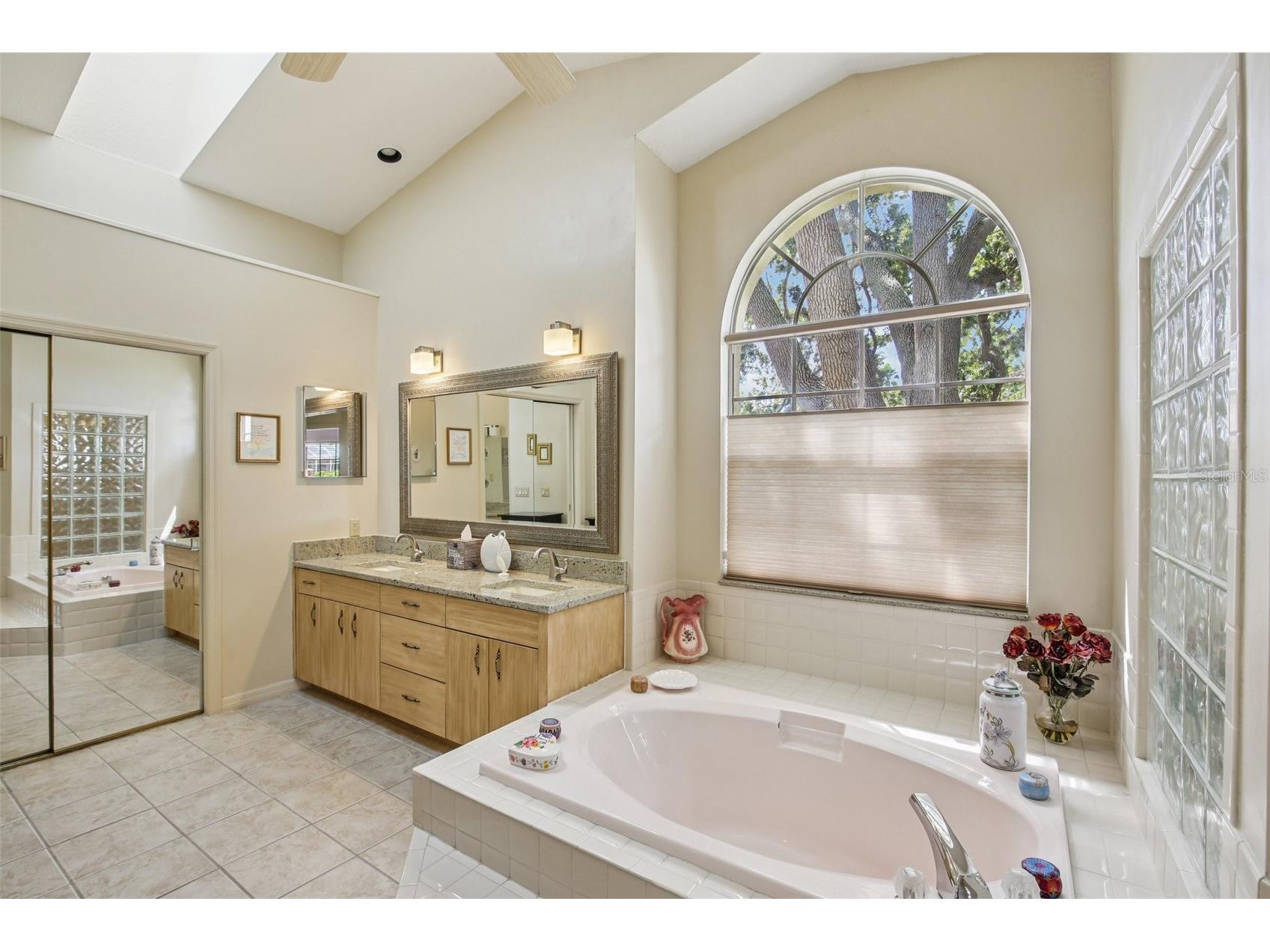 3158 Shoreline Drive Clearwater FL 33760 TB8467580 image14