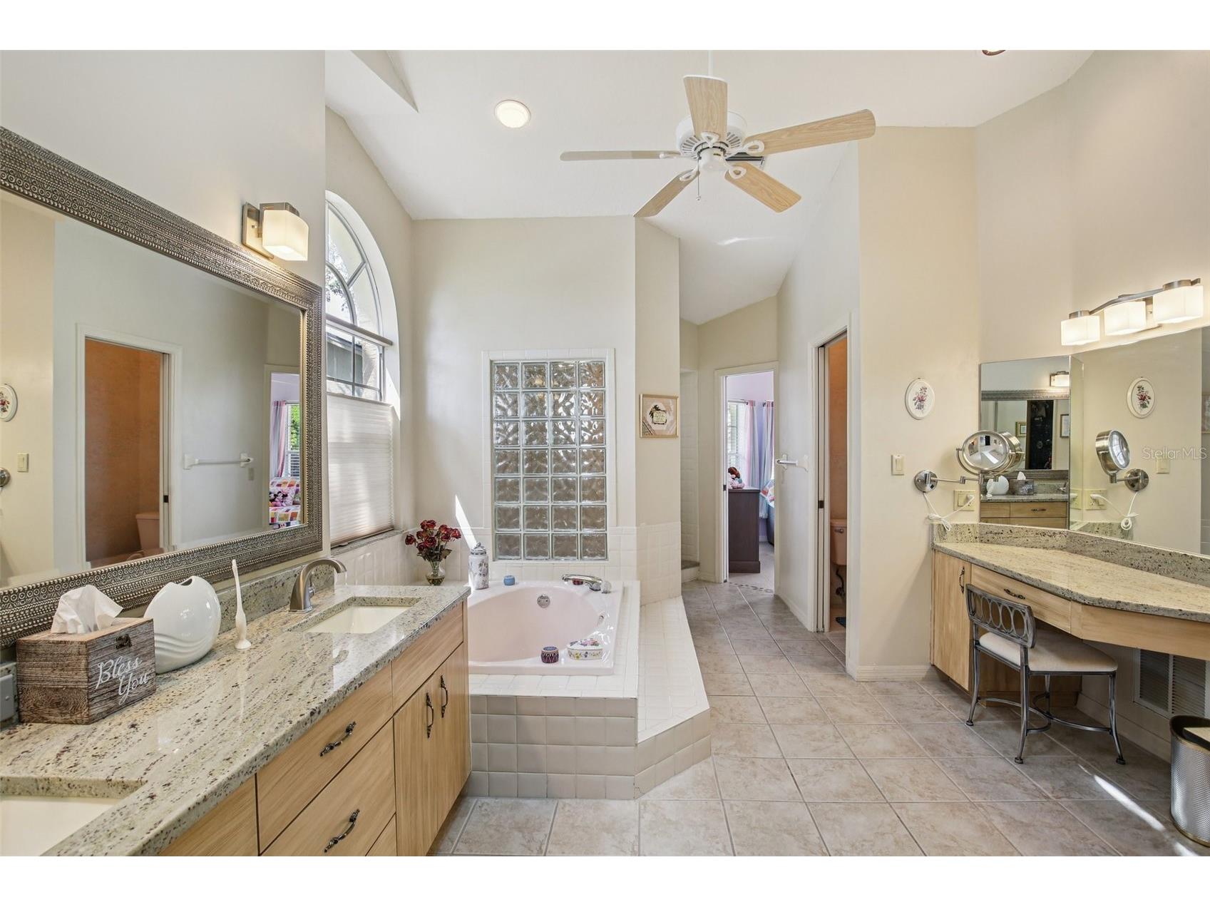 3158 Shoreline Drive Clearwater FL 33760 TB8467580 image15