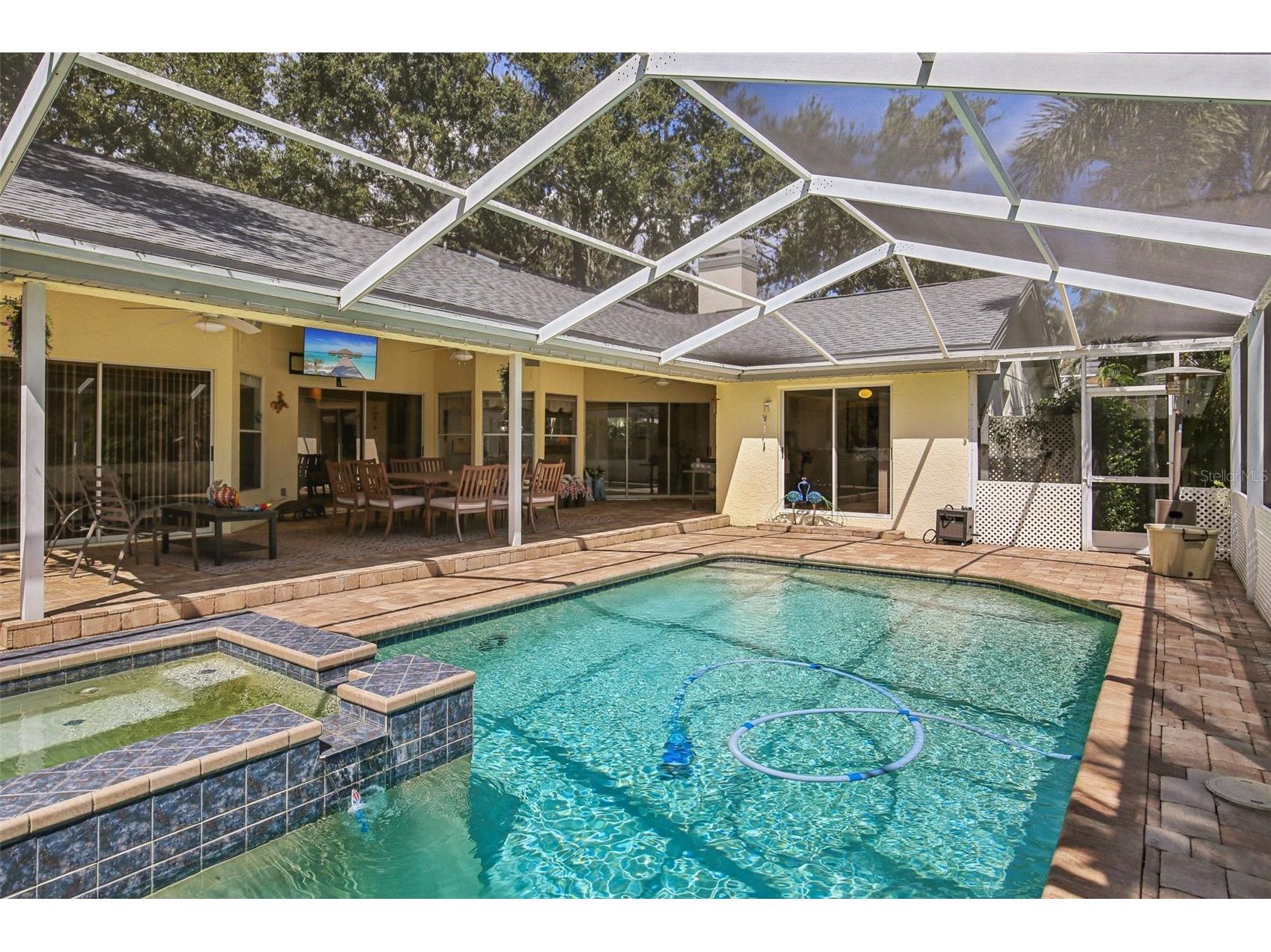 3158 Shoreline Drive Clearwater FL 33760 TB8467580 image24