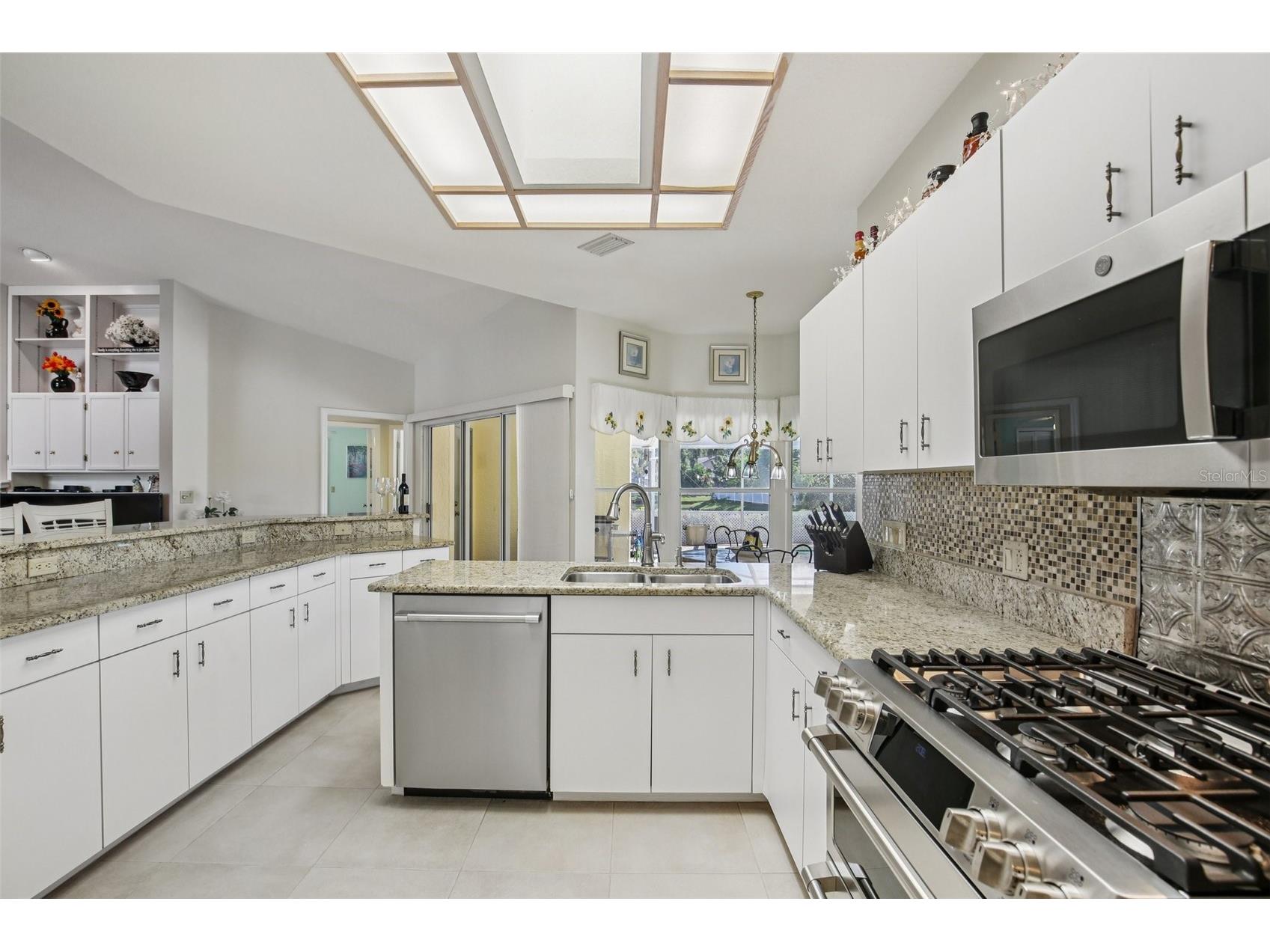 3158 Shoreline Drive Clearwater FL 33760 TB8467580 image8