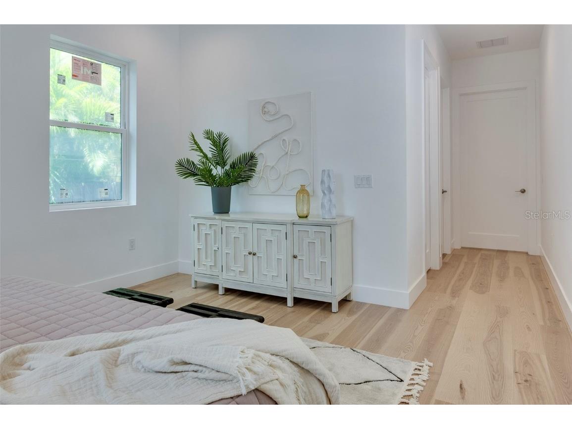 316 11th Avenue N Saint Petersburg FL 33701 U8247906 image55