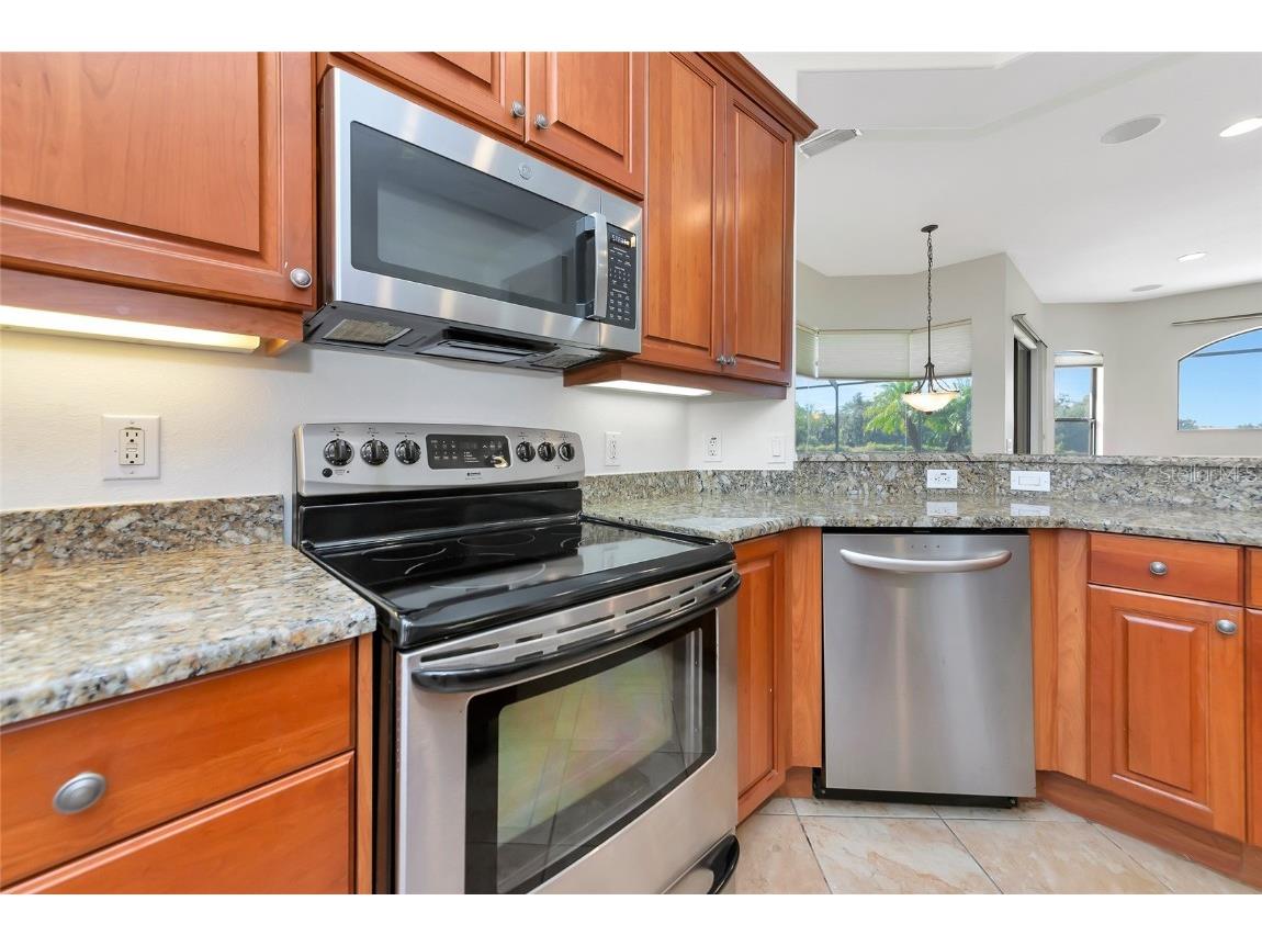 316 148th Court NE Bradenton FL 34212 A4674638 image14