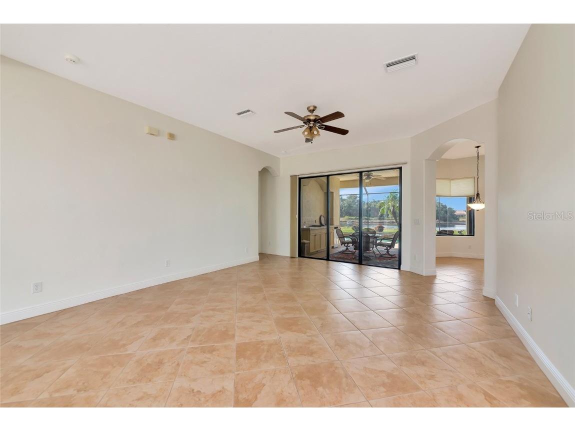 316 148th Court NE Bradenton FL 34212 A4674638 image6