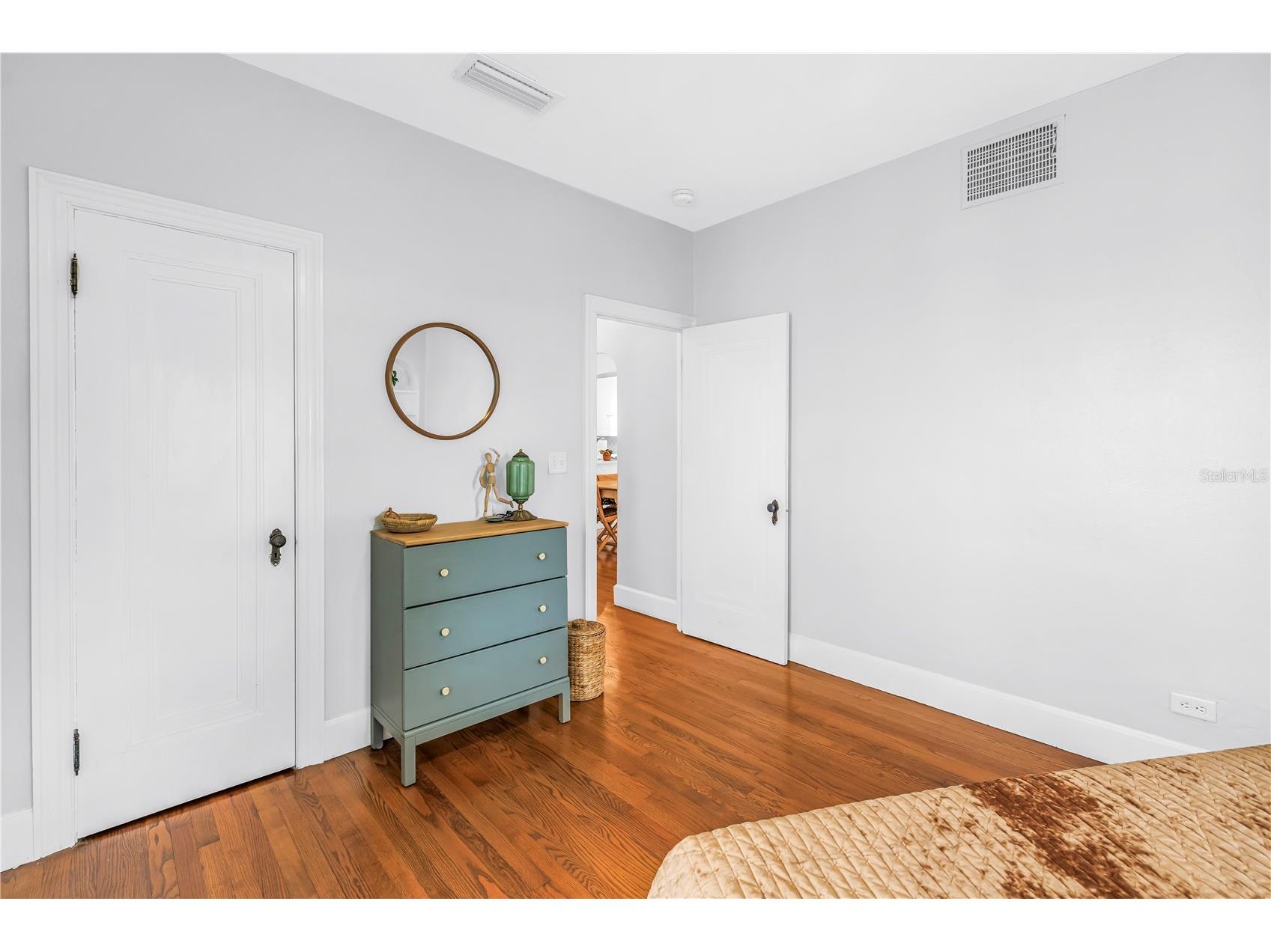 316 18th Avenue NE Saint Petersburg FL 33704 TB8500778 image28