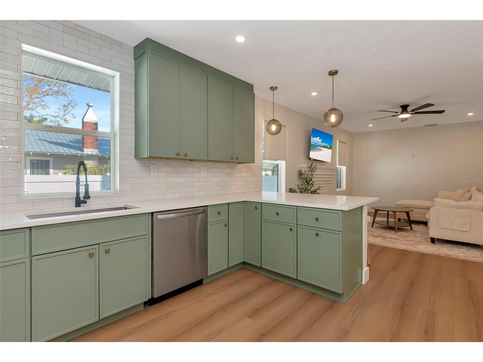 316 27th Street W Bradenton FL 34205 A4683337 image18