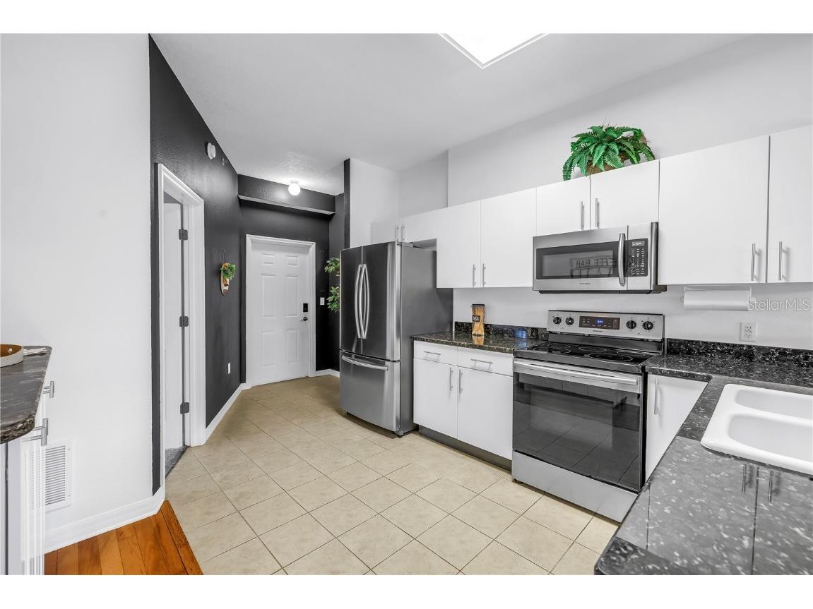 316 8th Street S #204 Saint Petersburg FL 33701 TB8457183 image11