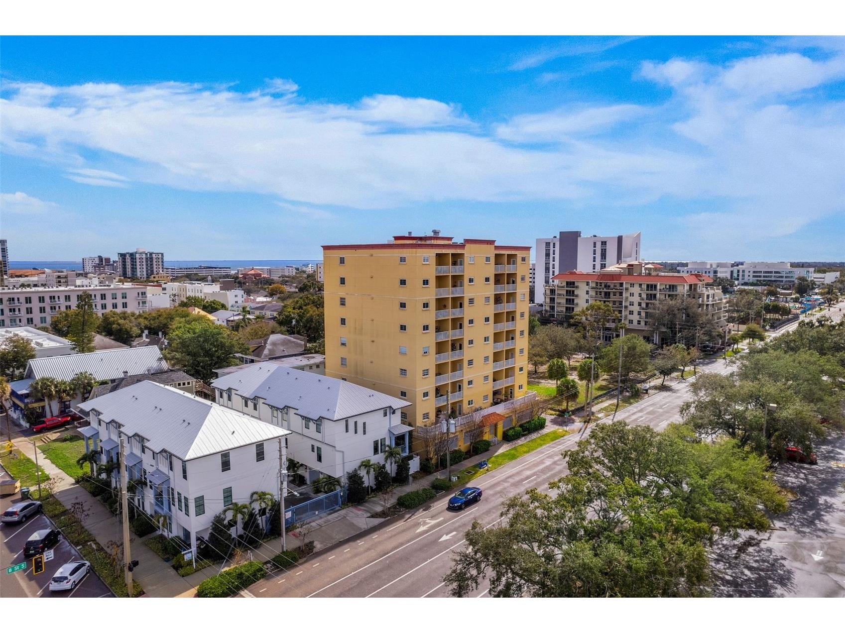 316 8th Street S #402 Saint Petersburg FL 33701 TB8484666 image2