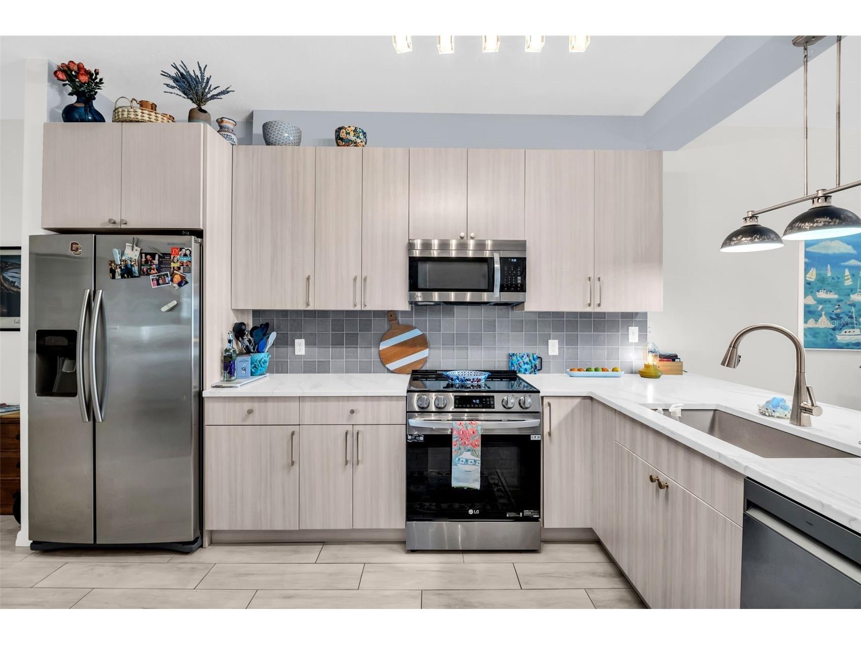 316 8th Street S #402 Saint Petersburg FL 33701 TB8484666 image5