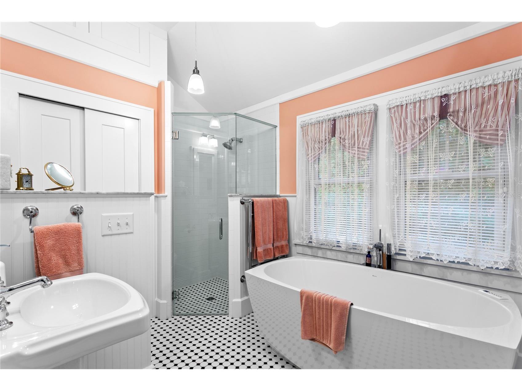 316 9th Avenue NE Saint Petersburg FL 33701 TB8499921 image23