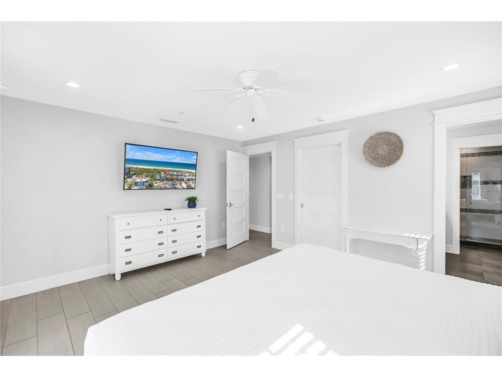 316 Beach Road Sarasota FL 34242 A4683801 image23