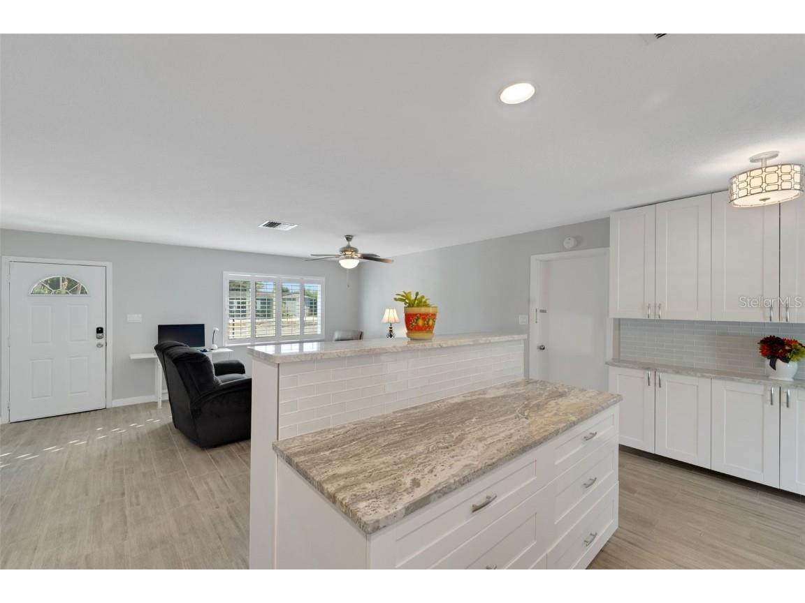 316 Dorchester Venice FL 34293 N6141059 image18