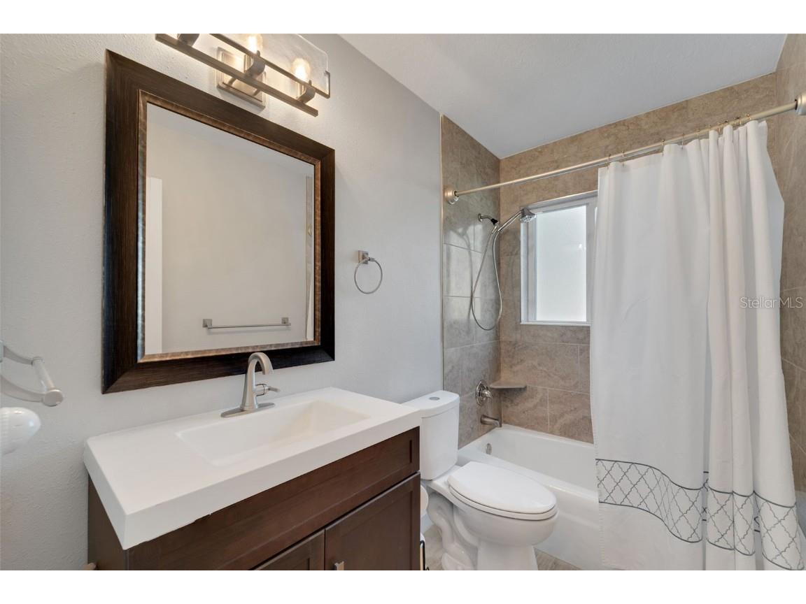 316 Dorchester Venice FL 34293 N6141059 image24