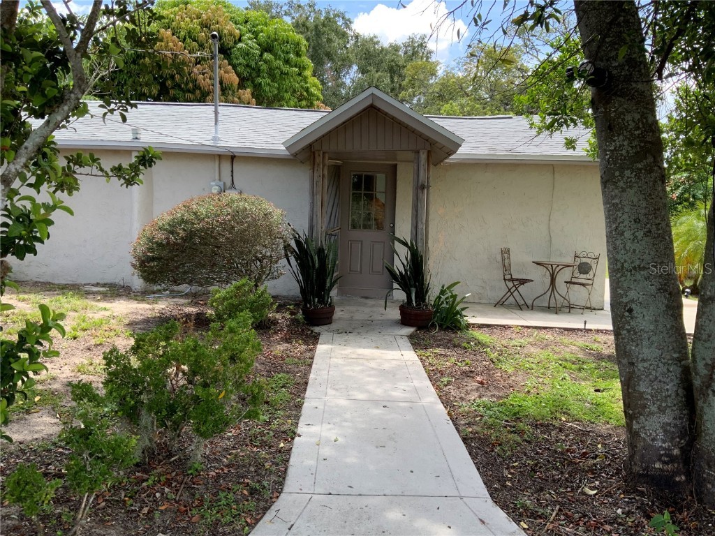 316 E Merrill Avenue Dundee FL 33838 P4926562 image1