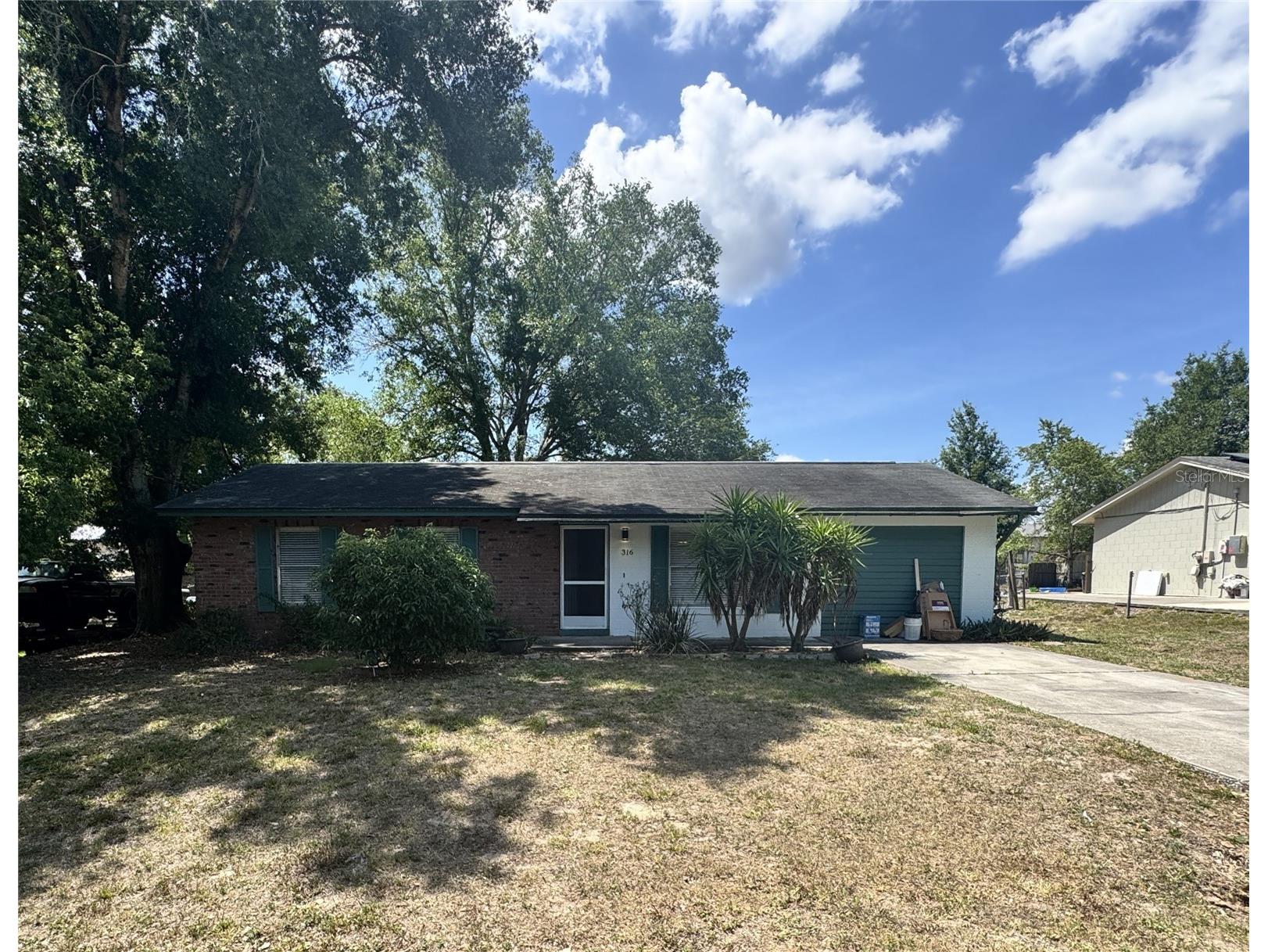 316 E Primrose Lane Lady Lake FL 32159 G5112189 image1